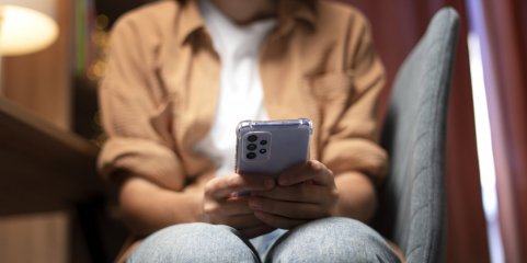 Maioria das vítimas de cyberbullying não procura ajuda dos adultos - Ordem Psicólogos
