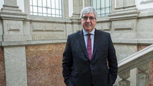 Reitor da UPorto garante não obstaculizar regulamento de medicina que cumpra lei