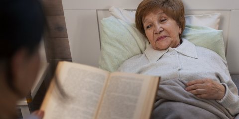 Hospitais de Lisboa recebem bibliotecas para humanizar cuidados através da leitura