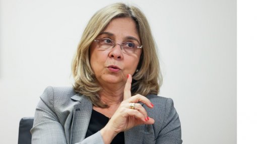 Ministra da Saúde recusa demitir-se após morte de grávida no Amadora-Sintra