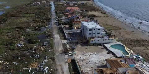 Jamaica vai instalar hospitais de campanha em zonas mais afetadas por furacão