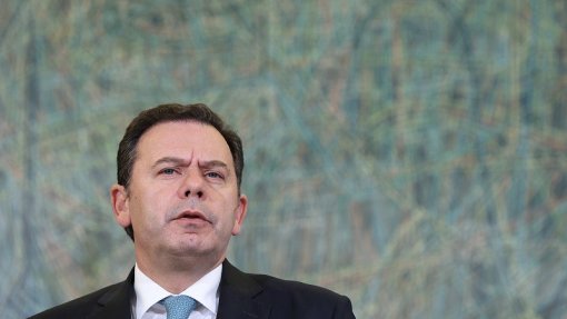 Montenegro critica “querela comunicacional” por se falar em otimizar recursos na saúde