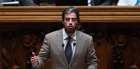 IL diz que ministra da Saúde deve ceder o lugar se não tiver capacidade de reformar o SNS