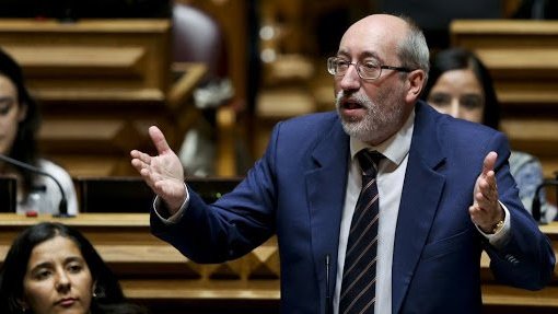 Presidenciais: António Filipe considera grave morte de grávida e bebé assim como reação da ministra