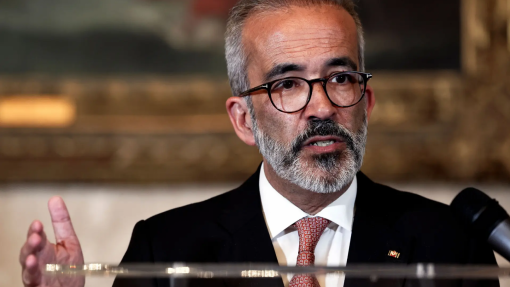 Rangel defende Ana Paula Martins porque “só sofre ataques quem está a mudar o sistema”