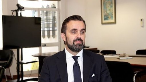 Bastonário apela ao Ministério da Saúde que se reúna com médicos tarefeiros