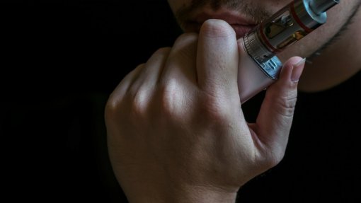 OMS apela para regulação de produtos com nicotina dirigidos aos jovens