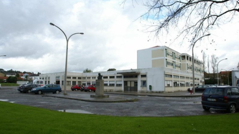 Funcionárias de saúde detidas em rede de imigração ilegal foram suspensas de funções