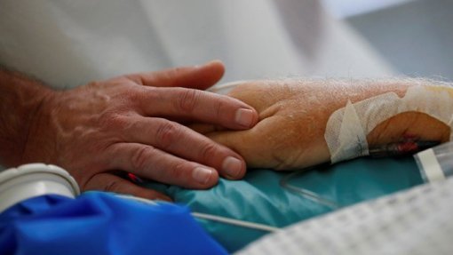 Três em cada quatro hospitais não monitorizam resultados dos medicamentos