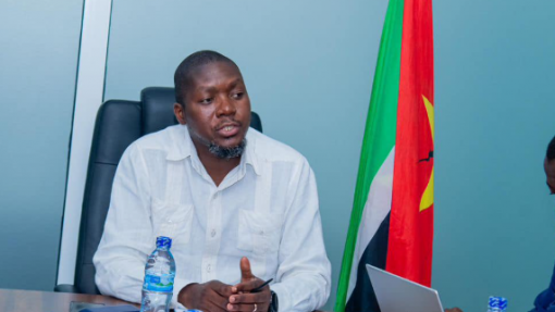 Inspetor-geral do Ministério da Saúde de Moçambique defende maior aposta na tecnologia