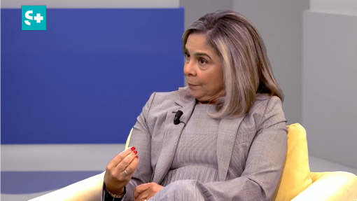 Ministra da Saúde diz que reunião com médicos tarefeiros será “para ouvir”