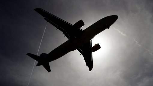 Riscos crescentes para saúde das emissões de portos e aeroportos, alerta AEA