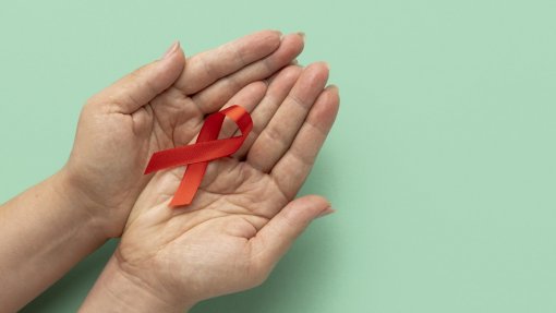 Metade das pessoas registadas com VIH na Europa em 2024 teve diagnóstico tardio
