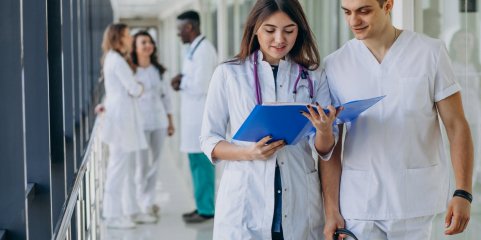 Saúde vê sinais positivos no concurso de médicos apesar de 20% de vagas por preencher