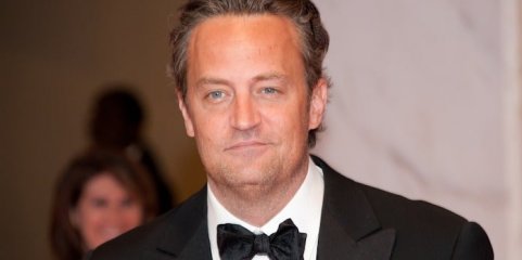 Médico que vendeu cetamina a Matthew Perry dos &quot;Friends&quot; condenado a 30 meses de prisão