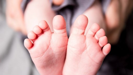 Bebé desaparecida em Gaia entregue no posto da GNR dos Carvalhos