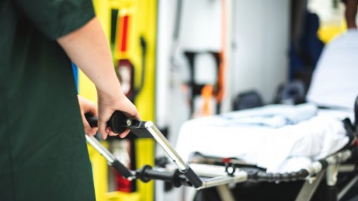 Sindicato denuncia atrasos na saída de ambulâncias, alguns superiores a uma hora