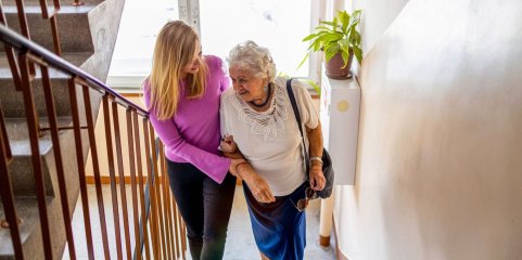 Subsídio ao cuidador informal deixa de contar como rendimento, anuncia Governo