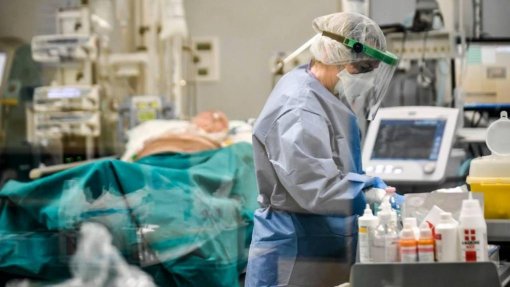 Infeções respiratórias e excesso de mortalidade continuam a aumentar em Portugal - INSA