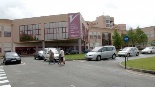 Doentes urgentes com espera de mais de 11 horas no hospital Amadora-Sintra