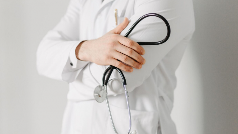 Médicos tarefeiros dizem que urgências só funcionam graças ao seu trabalho