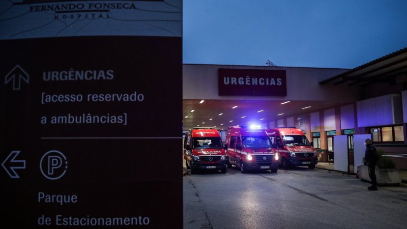 Doentes urgentes esperam mais de 16 horas para primeira observação no Amadora-Sintra