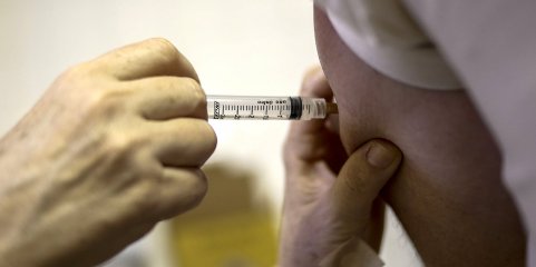 Campanha de vacinação contra a gripe perto da meta de 2,5 milhões de vacinados
