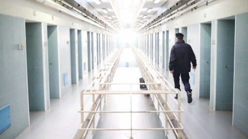 Inquérito conclui que guardas prisionais têm "elevado nível de vulnerabilidade ao stresse"