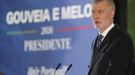 Gouveia e Melo considera que os seus adversários têm “pequenina” dimensão política