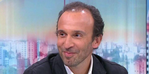 Presidenciais: André Pestana defende que dinheiro transferido para os privados deve ser investido no SNS