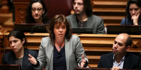 Presidenciais: Catarina Martins condena limites à contratação de profissionais nas ULS
