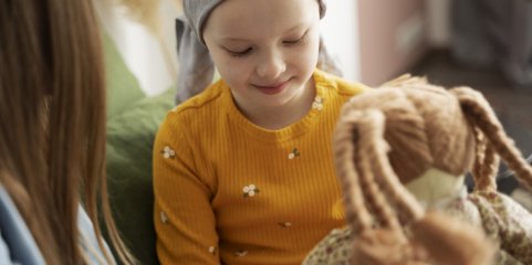 Cientista alemã da Católica recebe bolsa para estudar leucemias infantis precoces