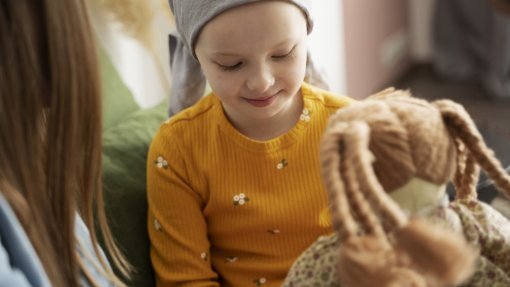 Cientista alemã da Católica recebe bolsa para estudar leucemias infantis precoces