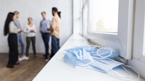 Melhoria da situação epidemiológica alivia uso obrigatório de máscara na ULS Região de Leiria