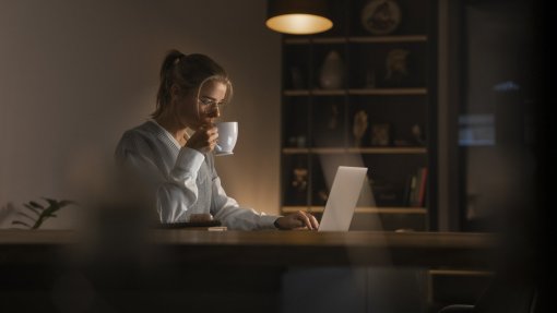 Ser noctívago está associado a pior saúde cardiovascular especialmente nas mulheres