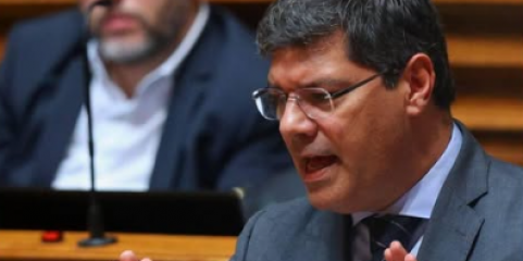 Mau Tempo: PS considera que Governo decretou calamidade tardiamente e que faltou comunicação