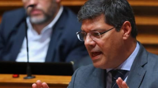 Mau Tempo: PS considera que Governo decretou calamidade tardiamente e que faltou comunicação