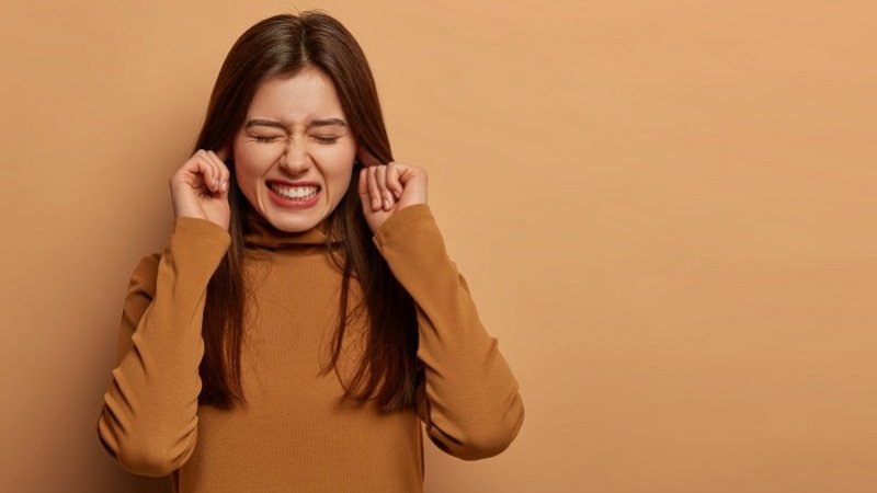 Acufeno:  atenção aos fatores de risco