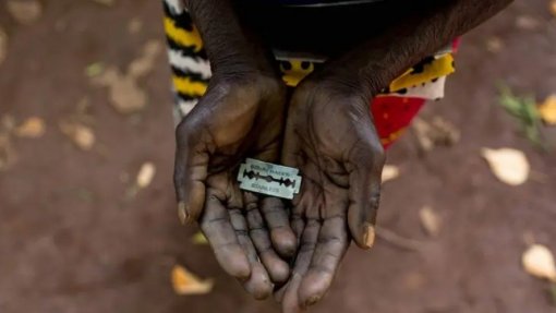 UE defende coordenação “global, nacional e local” para erradicar mutilação genital feminina