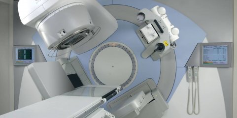 Centro oncológico de Vila Real pode fazer 100 tratamentos de radioterapia por dia