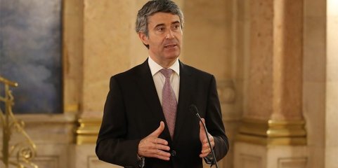 Mau tempo: PS considera lamentável e invulgar saída da ministra em plena crise com tempestades