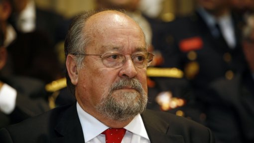 Ex-presidente da Liga dos Bombeiros considera que Estado falhou na modernização do INEM