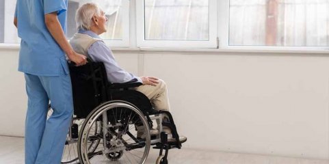 Identificados quatro perfis psicológicos associados a ideias suicidas em idosos em lares