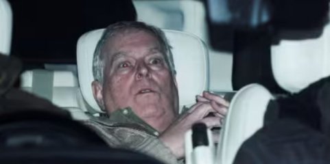 Ex-príncipe britânico André abandona esquadra onde esteve detido