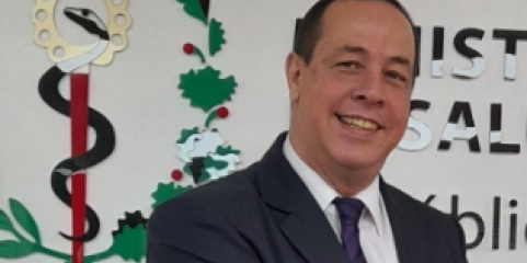 Sistema de saúde de Cuba perto do colapso devido ao bloqueio dos EUA - ministro