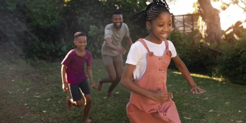 Moçambique lidera saúde mental jovem, Brasil entre os piores, angolanos mais espirituais - estudo