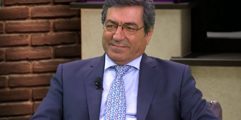 Parlamento distingue contributo “ímpar” de João Goulão na área da saúde pública