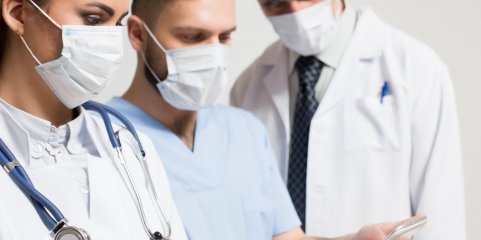 Direção Executiva nega ter dados instruções aos hospitais para reduzir a atividade assistencial