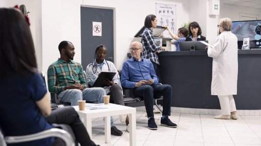 Regulador deteta "desequilibrios territoriais significativos" no acesso à saúde