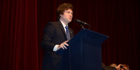 Argentina formaliza saída da OMS um ano após notificação